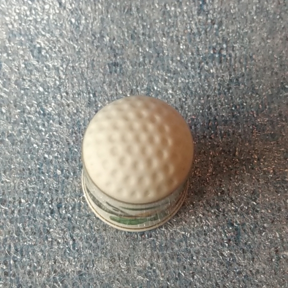 Franklin Porcelain 1979 Thimble Birds Flowers Tufted-Titmouse Parus Bicolor - Picture 3 of 4